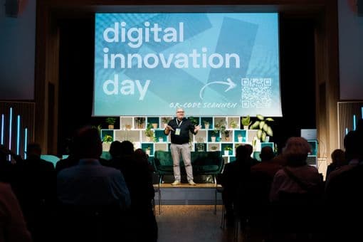 Peter Beck moderiert den Digital Innovation Day